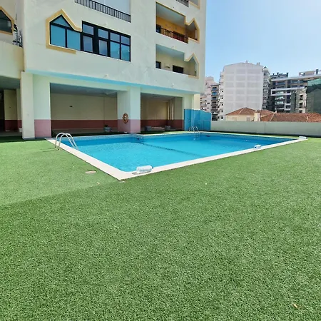 Estudio Da Rocha Peachy Appartement